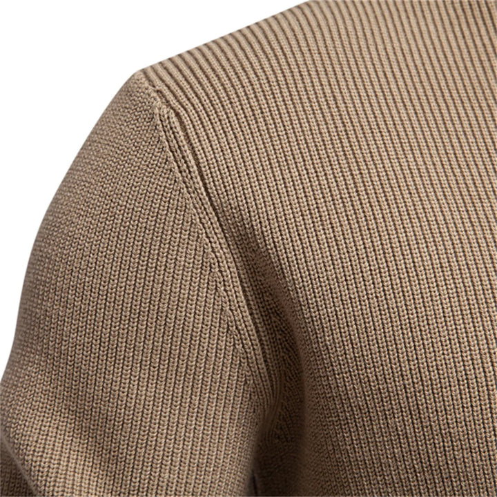 Viva Mode | Herrenpullover mit Knopfdesign