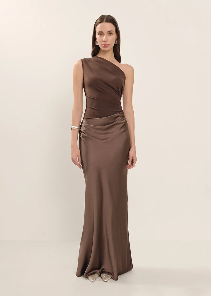 Elegantes Ein-Schulter-Falten-Maxikleid