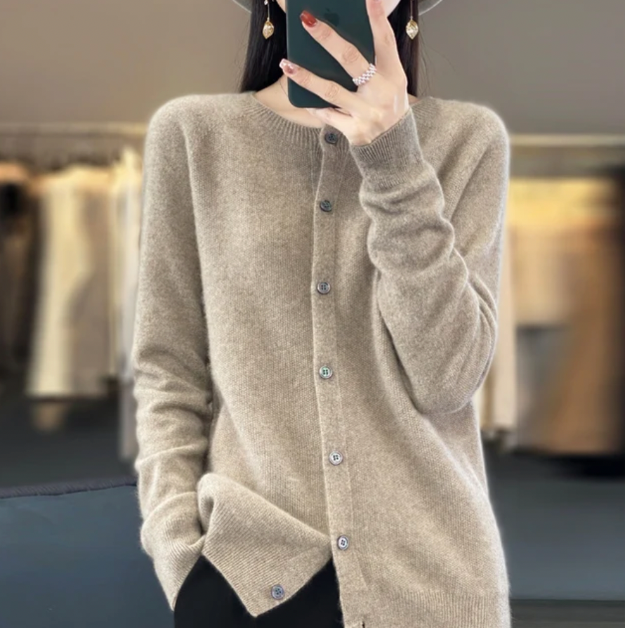 Anni Kuscheliger Woll-Cardigan